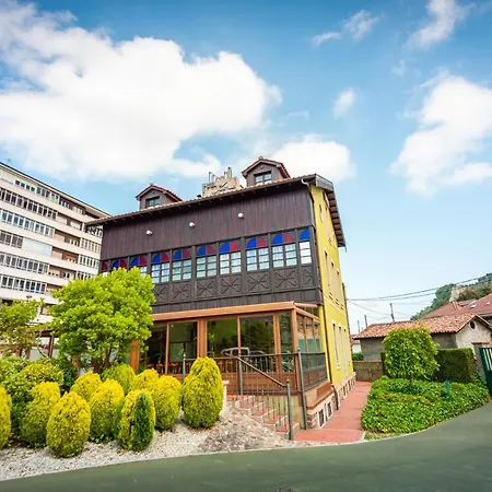 卡斯蒂洛高森酒店 3* 萨利纳斯