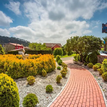 卡斯蒂洛高森酒店 3*