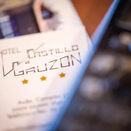 ホテル Castillo De Gauzon