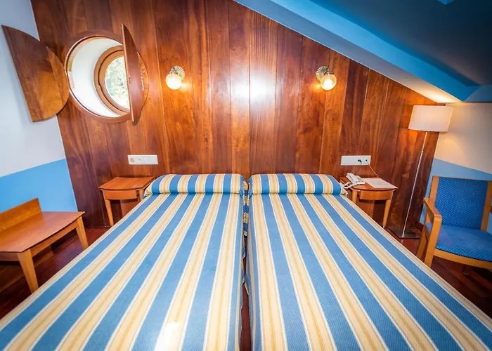 Castillo De Gauzón Salinas (Castrillon)