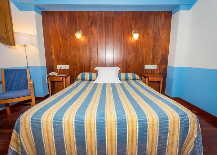 Castillo De Gauzón Hotel 3*