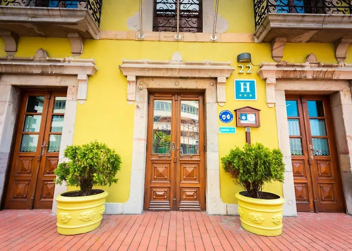 Castillo De Gauzon Salinas (Castrillon)