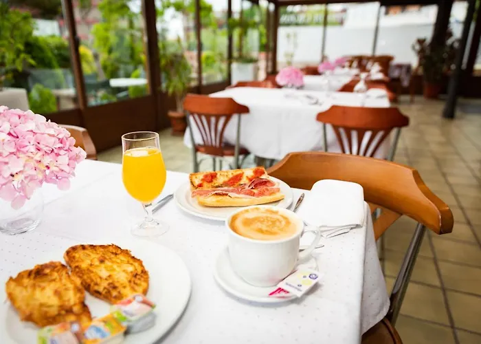 Castillo De Gauzón Hotel 3*