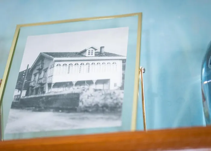 Castillo De Gauzon Salinas (Castrillon)