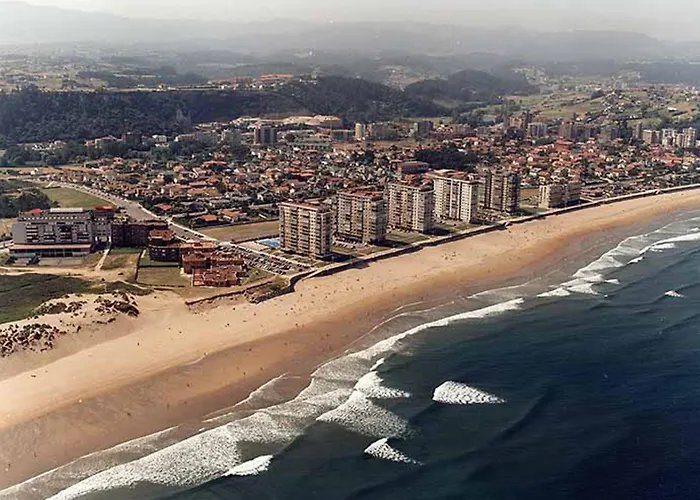 Castillo De Gauzón 3*