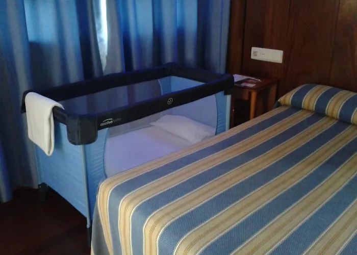 Castillo De Gauzón Hotel