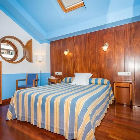 Castillo De Gauzon Salinas (Castrillon)