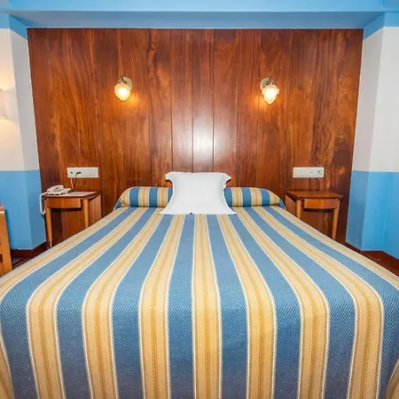 Castillo De Gauzon Hotel 3*