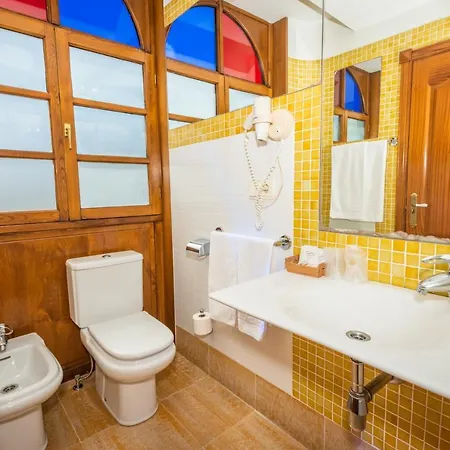 Castillo De Gauzon Hotel