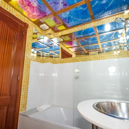 Castillo De Gauzon Salinas (Castrillon)