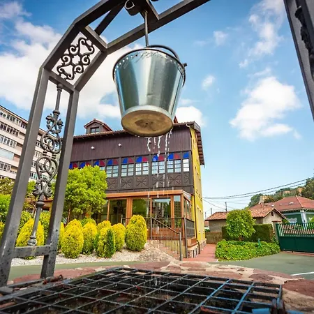 Castillo De Gauzon Отель